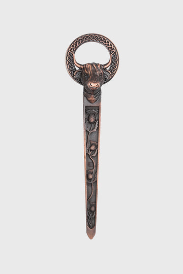 Highland Coo & Thistles Pewter Kilt Pin - Chocolate Bronze