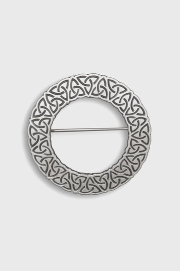 Fáinne Celtic Circle Plaid Brooch
