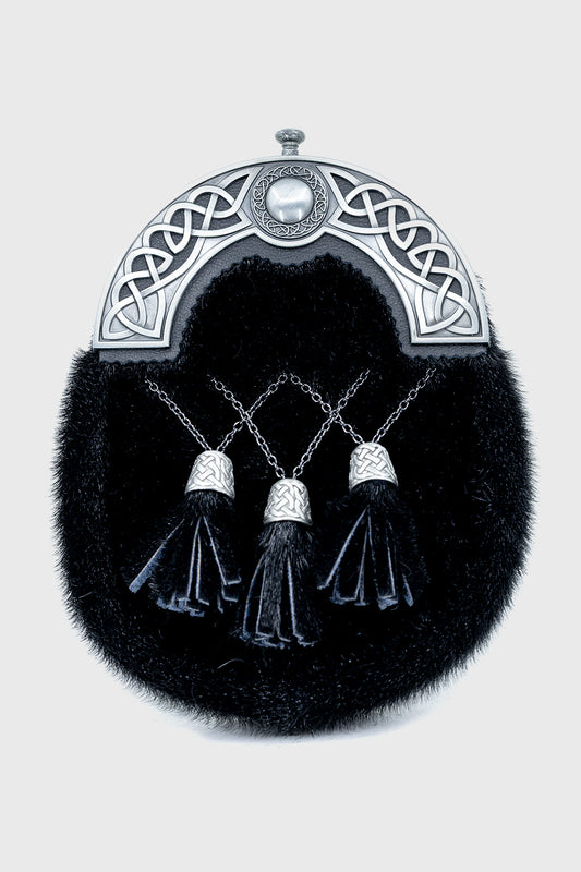 Black Seal & Celtic Sporran